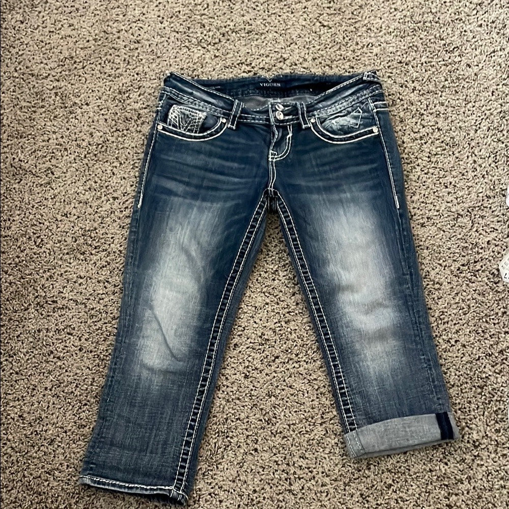 Vigoss Blue Low Rise Capri with Distressed Finish